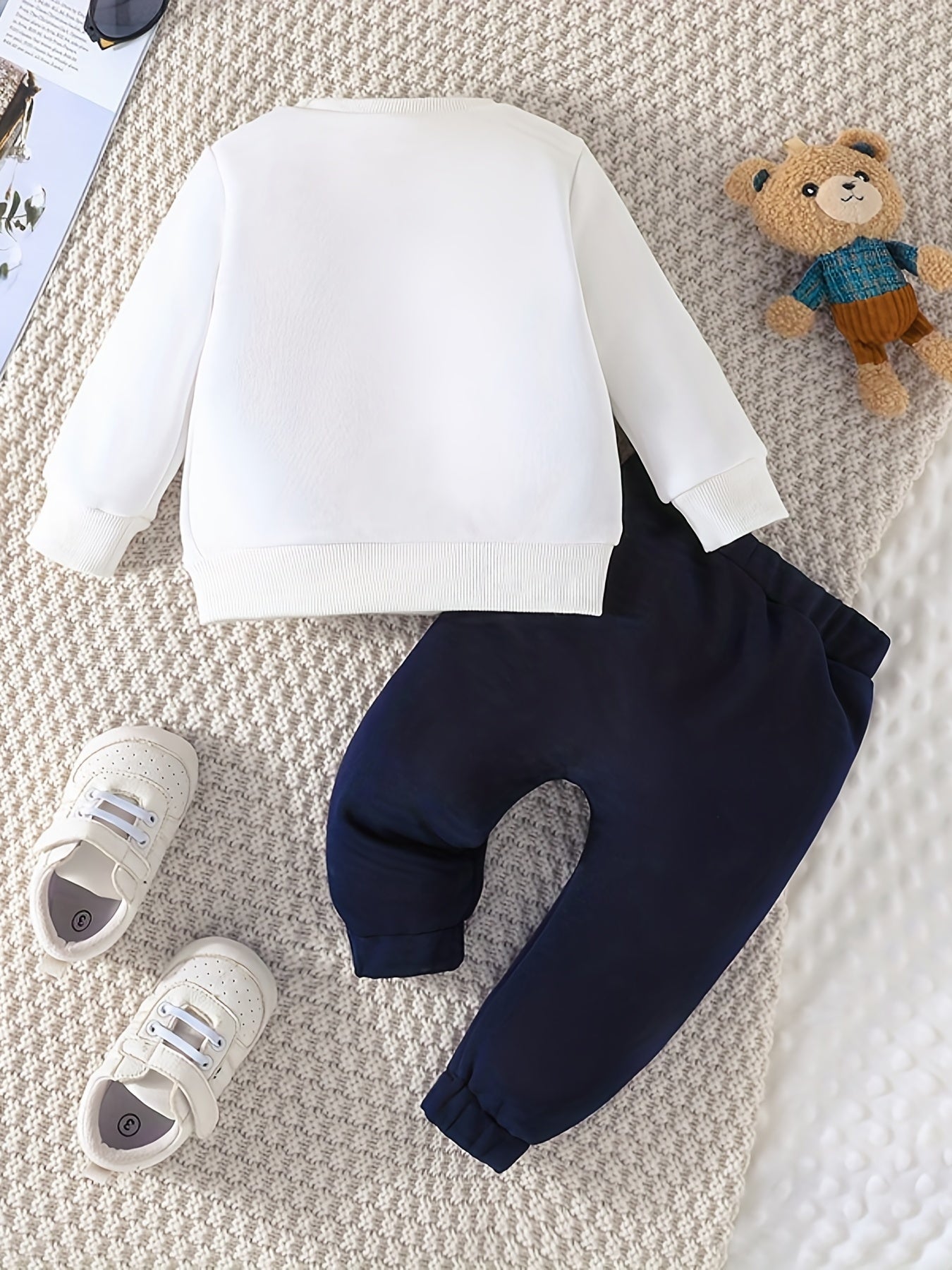 Baby  Cute Little Bear Print Sweatshirt Set, Long Sleeve Round Neck Top