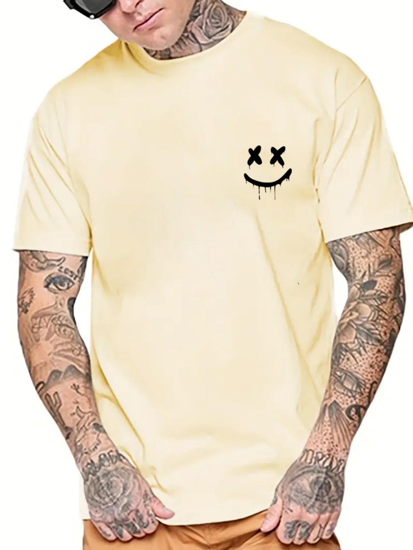 Smile Face Graphic Print Men's Creative Top, Casual Short Sleeve Crew Neck T-shirt, Men's Clothing .