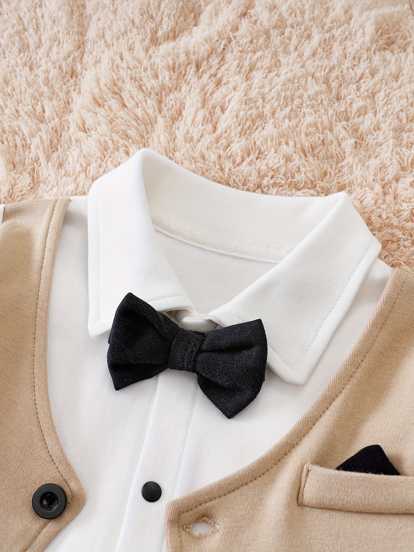 Infant's Bowtie Decor Gentleman Cotton Bodysuit,