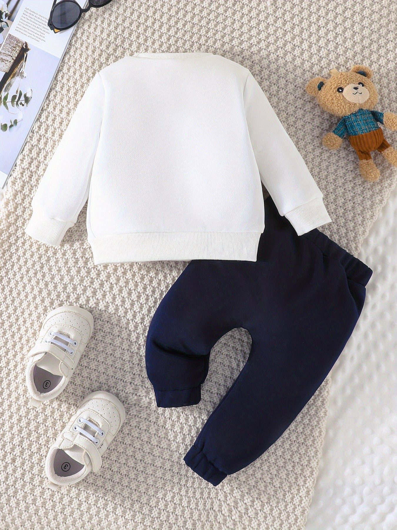 Baby  Cute Little Bear Print Sweatshirt Set, Long Sleeve Round Neck Top