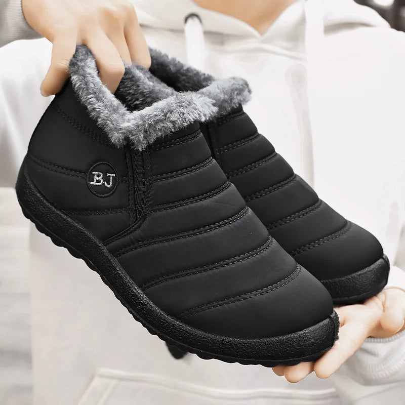 Cotton shoes, winter new couple snow boots with plush and thick cotton boots.