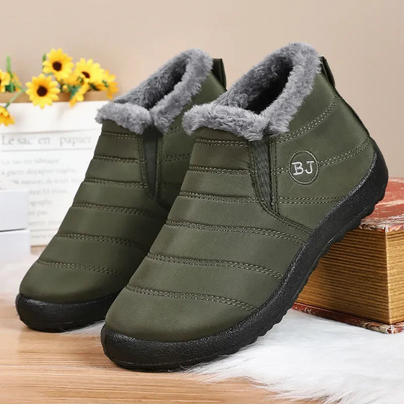 Cotton shoes, winter new couple snow boots with plush and thick cotton boots.