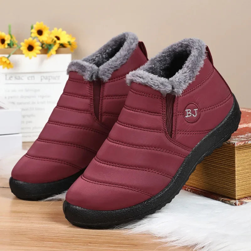 Cotton shoes, winter new couple snow boots with plush and thick cotton boots.