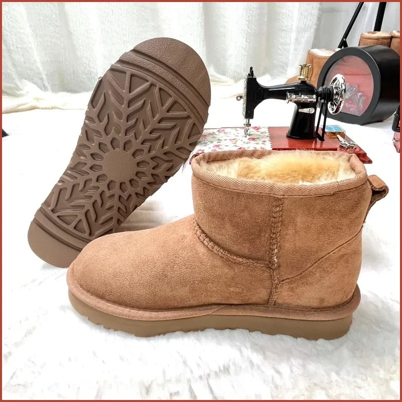 Men's and women's sheepskin and wool integrated snow boots, real leather and fur