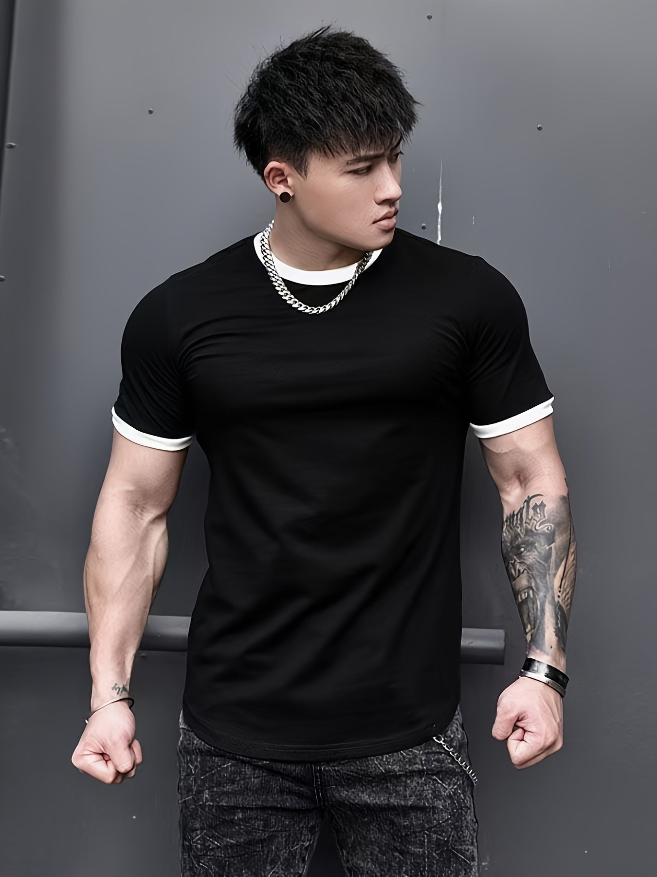 Dynamic Stretch, Men's Slim-Fit Black Athletic T-Shirt - Breathable.