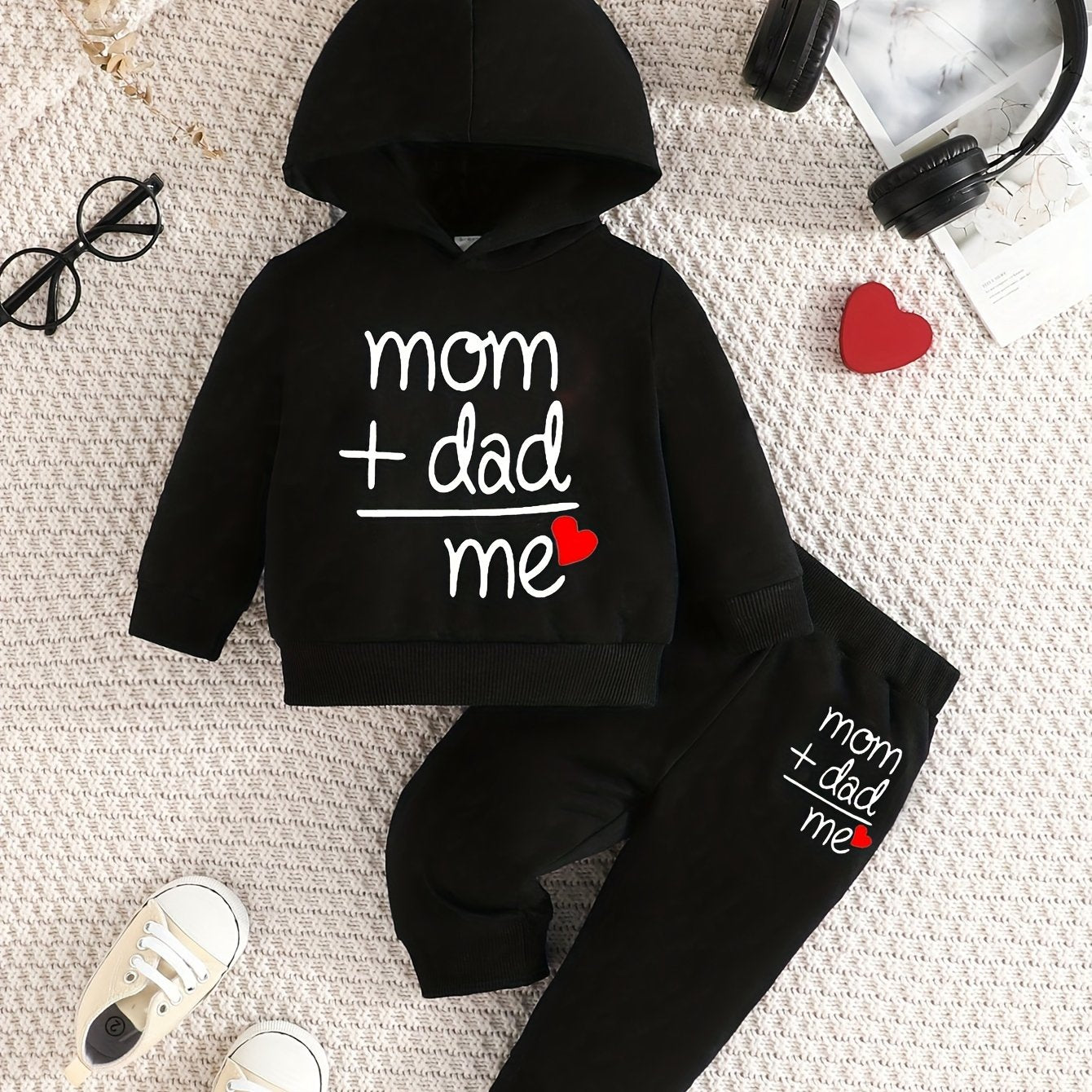 Fashion Set For Baby Boys, Featuring A Heart, 'Love Dad Mom'