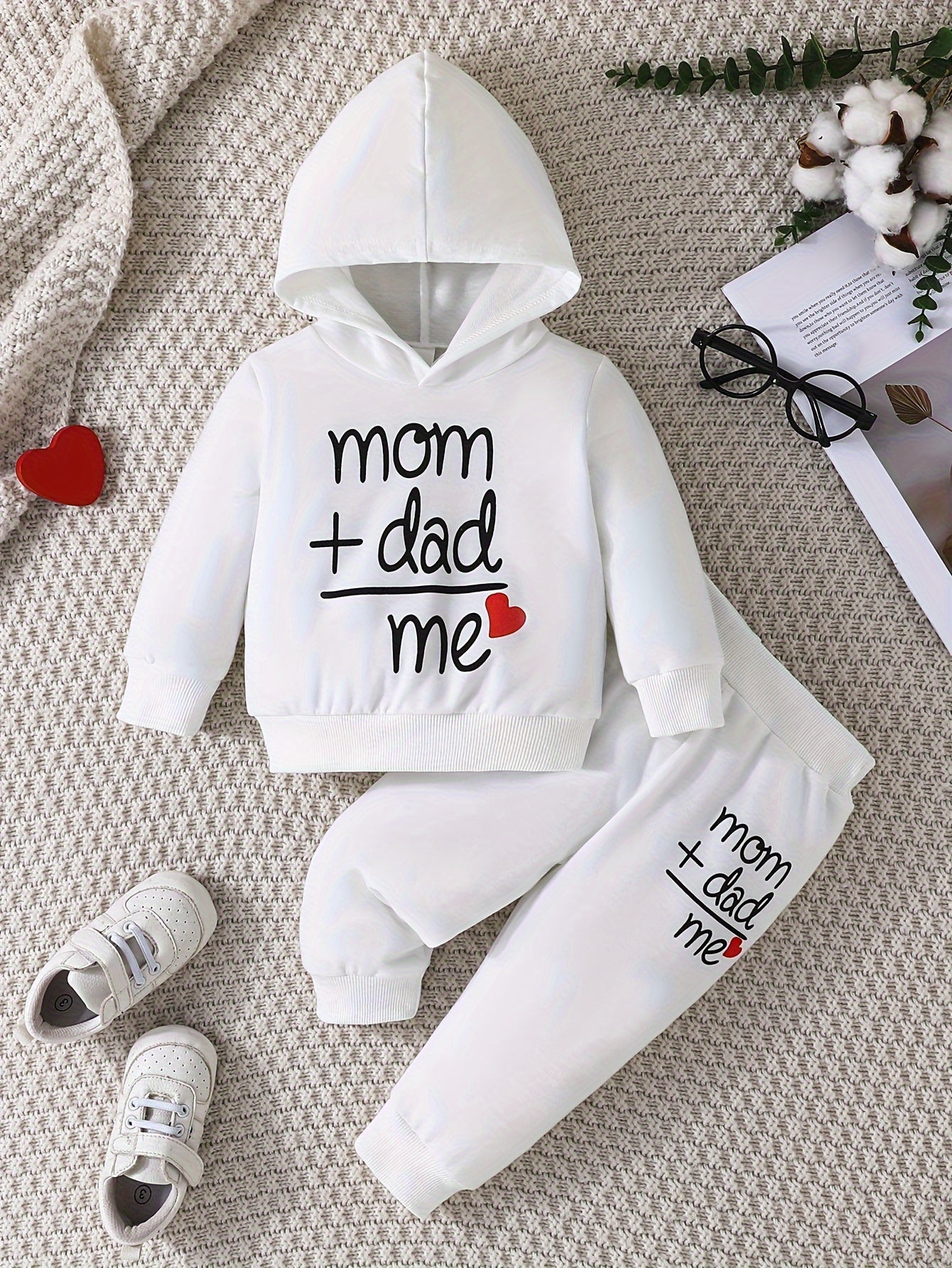 Fashion Set For Baby Boys, Featuring A Heart, 'Love Dad Mom'