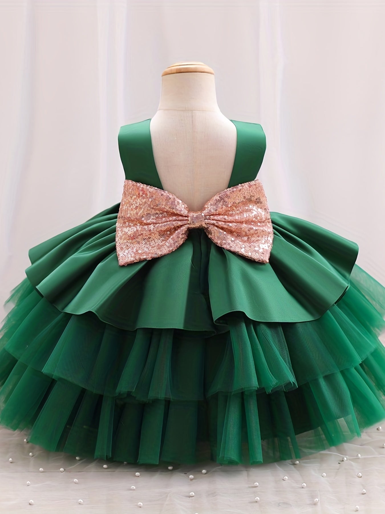 Adorable Girls' Princess Dress with Bowknot .